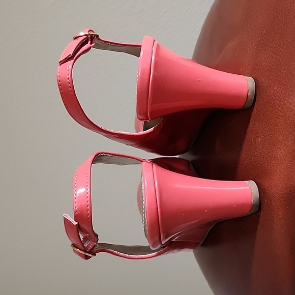 DEXFLEX PRETTY CORAL WEDGE PATENT SLING BACK PUMP SZ 7.5 EUC - Picture 5 of 9